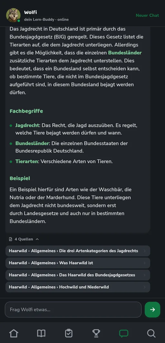 Antwort des KI-Mentors zum Jagdrecht der Bundesländer, mit Fachbegriffen und Beispiel — darunter vier Quellen-Chips, die auf einzelne Abschnitte des Lehrartikels verweisen.
